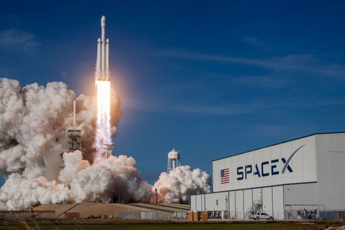 SpaceX launches 22 more Starlink internet satellites into space
