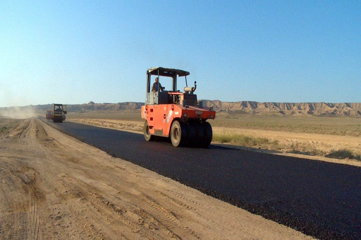 Azerbaijani President allocates AZN 8.8 mln for road construction in Siyazan