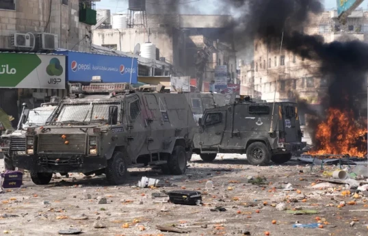 Israeli troops enter city of Nablus in West Bank