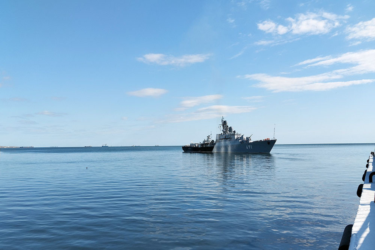 Warships of Russia's Caspian Flotilla left Baku port - Vimarsana News