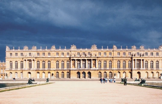 France’s Versailles Palace evacuated over bomb threat