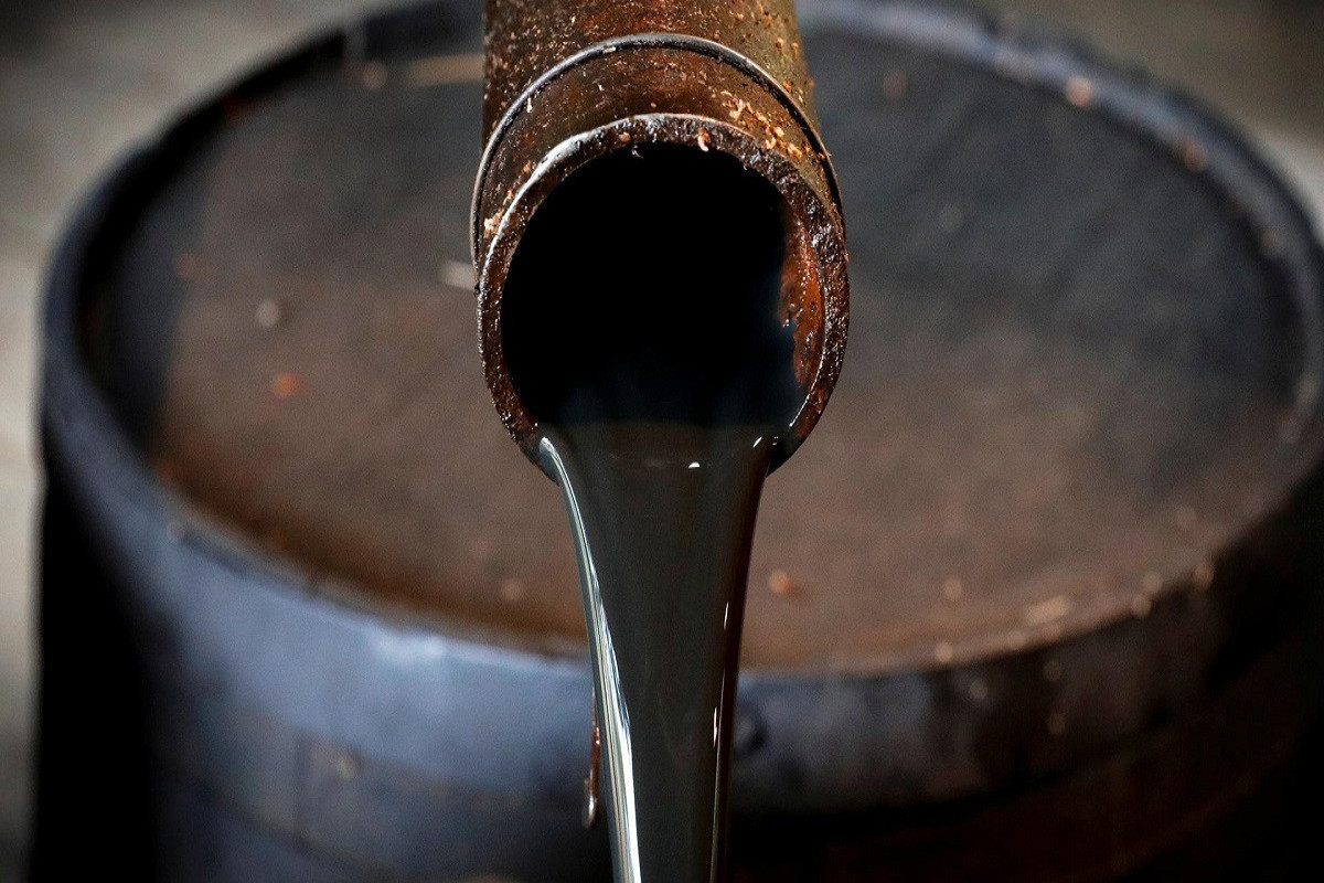 Azerbaijani oil price fell below $94 last week