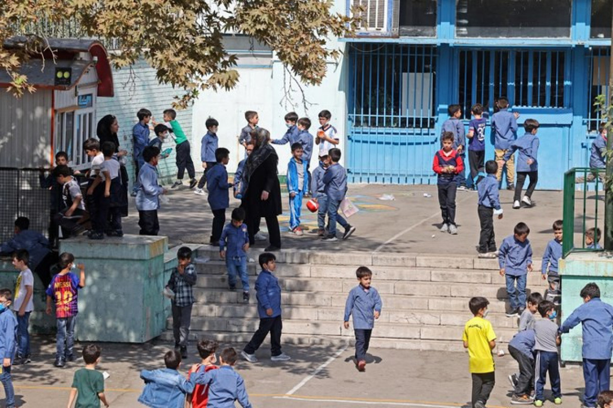 Iran bans foreign languages from being taught in kindergarten, elementary school