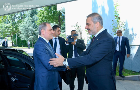 Azerbaijani, Turkish FMs discuss peace agenda with Armenia