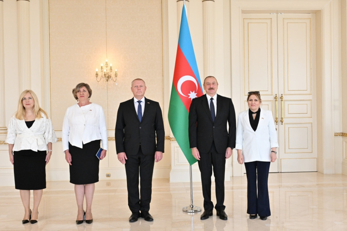 President Ilham Aliyev received credentials of incoming ambassador of Latvia-UPDATED 