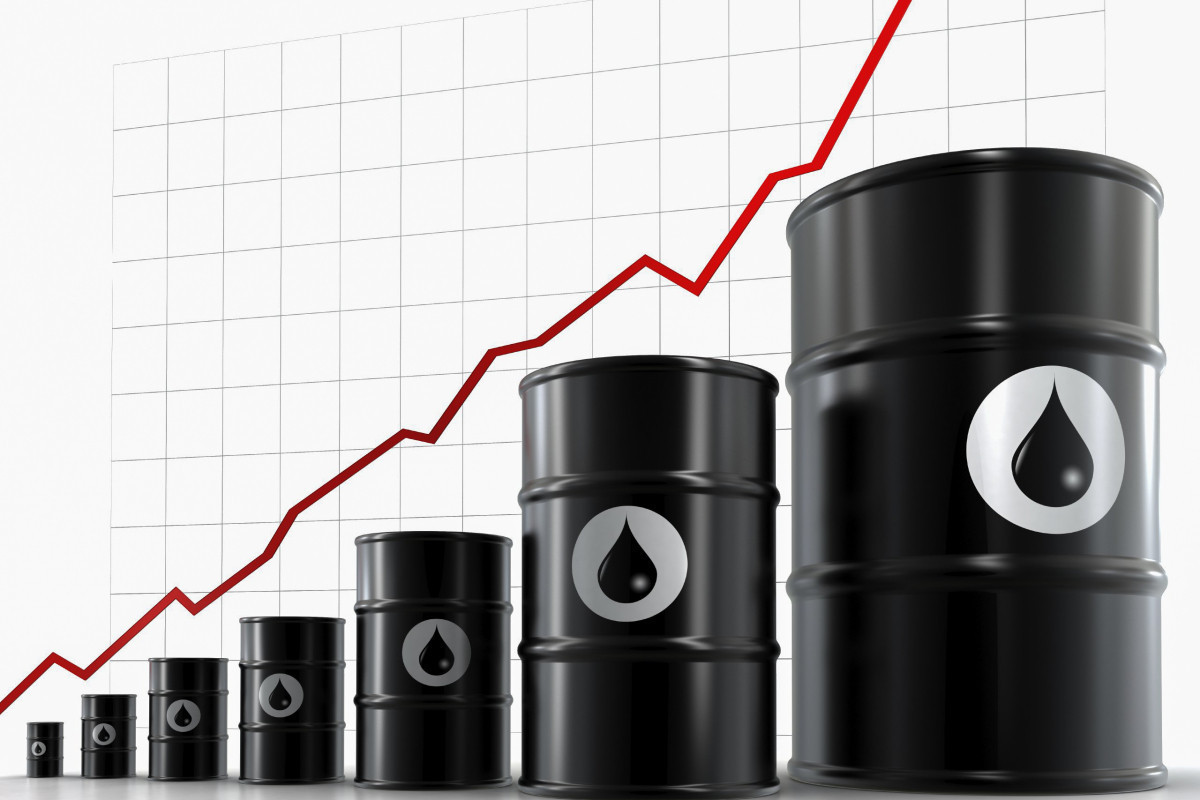 Azerbaijani oil slightly dropped on world markets