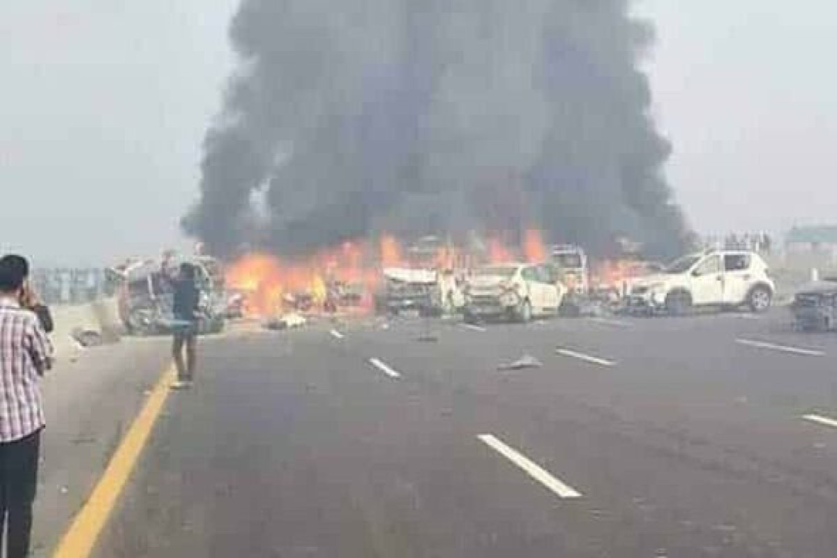At least 32 dead and 63 injured in Egypt car crash