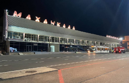 Dozens of flights canceled at Makhachkala airport on Monday