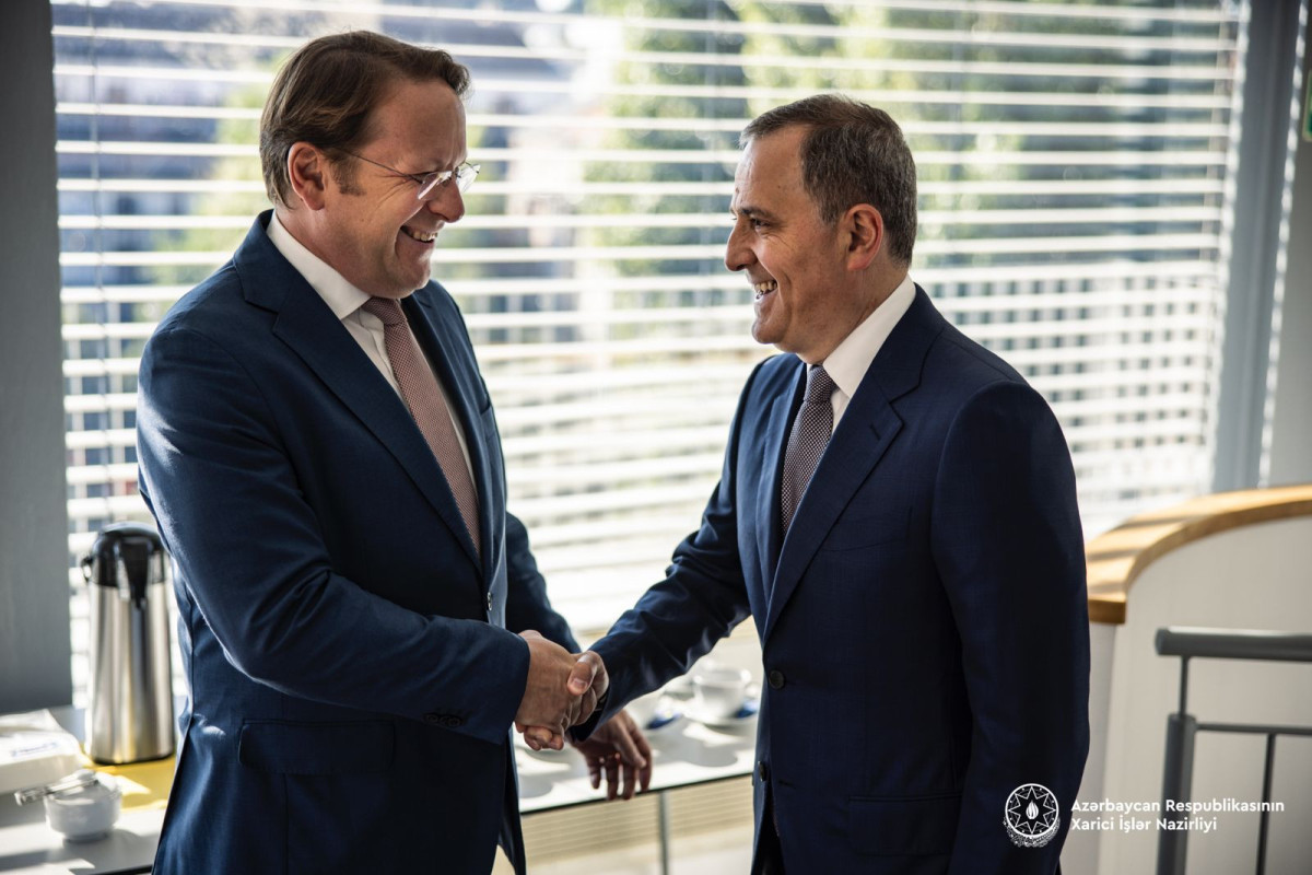 Azerbaijani Foreign Minister met with European Commissioner