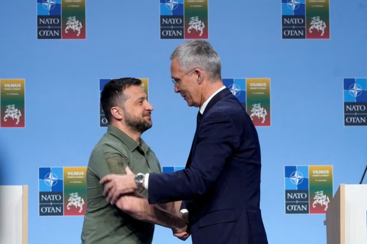 Ukraine's President Volodymyr Zelenskiy and NATO Secretary-General Jens Stoltenberg