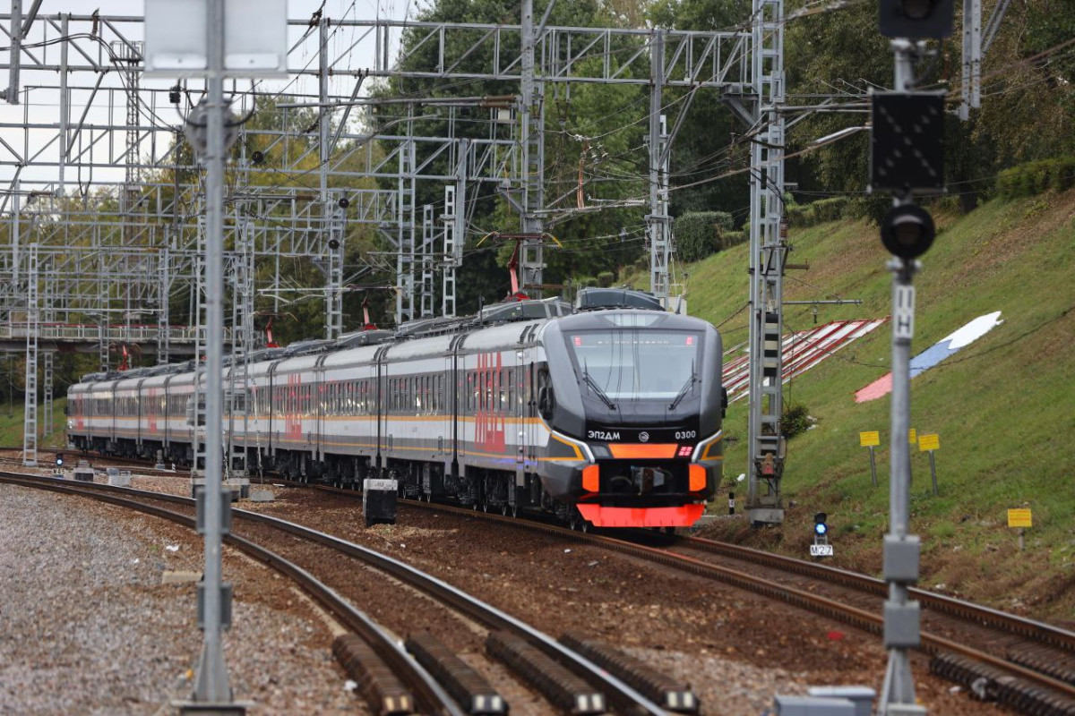Putin, Sobyanin launch train services on fourth Moscow Central Diameter-PHOTO 