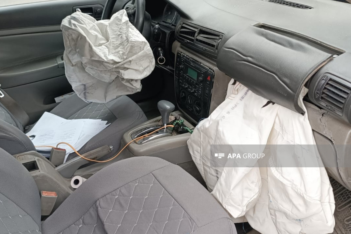 Car crashes into tree in Fuzuli, leaves 2 dead and 5 injured
