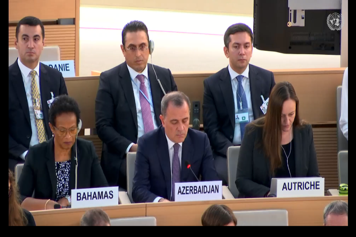 Azerbaijani FM: Armenia tries to evade its commitments