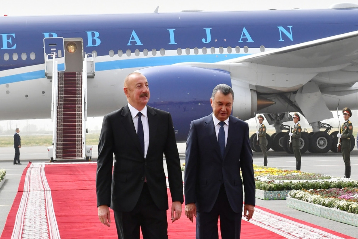 President of Azerbaijan pays visit to Tajikistan