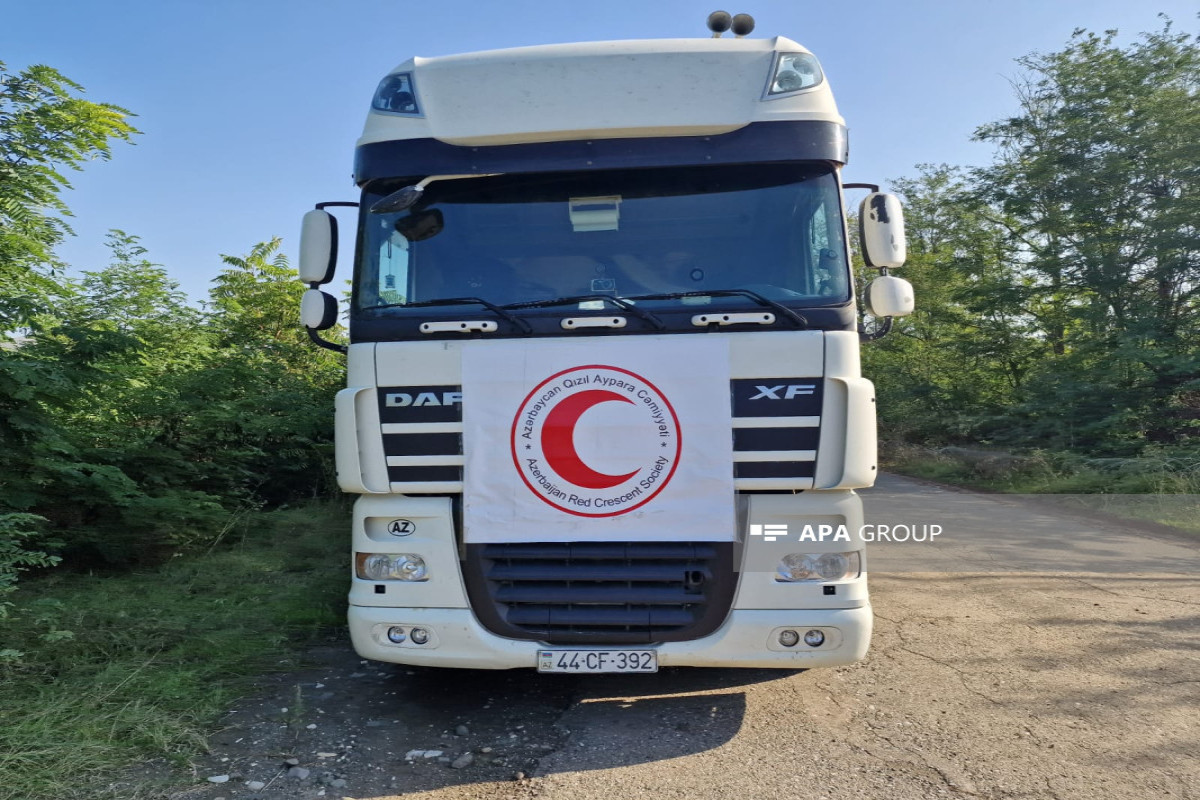 Baku-sent convoy with 40 tons of flour waiting on Aghdam-Asgaran-Khankandi road for 19 days-PHOTO 