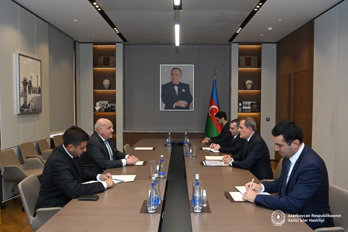 Incoming Jordanian Ambassador presented copy of his credentials to Azerbaijani FM