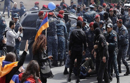Protest against Pashinyan resumes in Yerevan