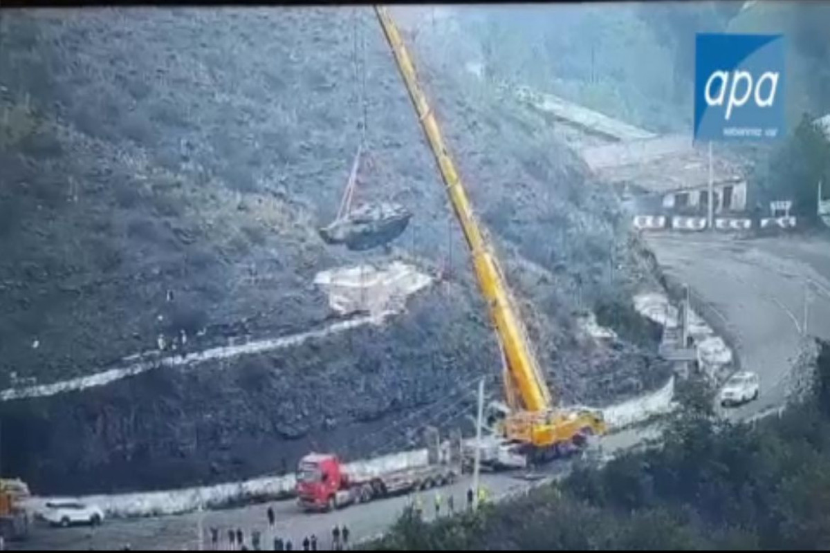 Azerbaijan dismantles Armenians