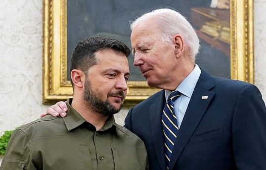Ukrainian President Volodymyr Zelenskiy and U.S. President Joe Biden