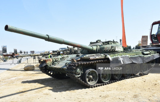 So-called "symbol of Armenian victory" tank that shot in Shusha by Albert Agarunov, delivered to Baku, placed in Military Trophy Park -PHOTO -VIDEO 