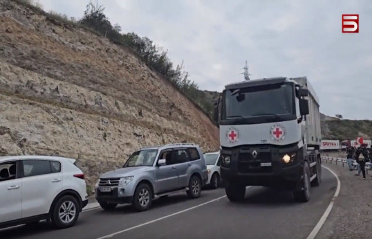 4 trucks belonging to ICRC head to Garabagh via Lachin