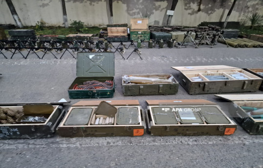Arms and ammunition confiscated during anti-terrorist measures carried out by Azerbaijan shown to foreign military attachés-PHOTO -VIDEO 