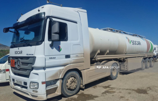 Azerbaijan sends another SOCAR vehicle full of fuel to Khankandi from Aghdam-PHOTO 