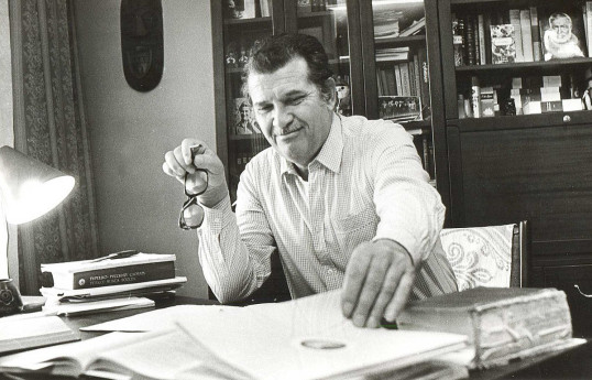 Ziya Bunyadov, academician