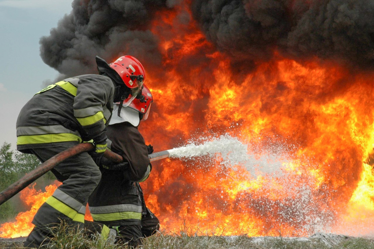 Fuel truck belonging to RPC overturned on Shusha-Lachin road, Armenian residents' vehicles caught fire - Vimarsana News