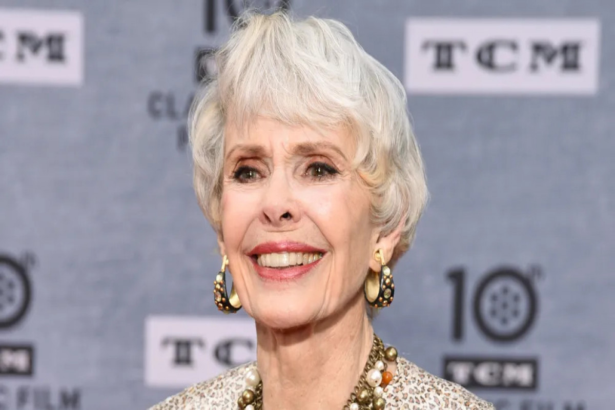 Barbara Rush, star of 'It Came From Outer Space' and 'Peyton Place,' dies at 97 - Vimarsana News