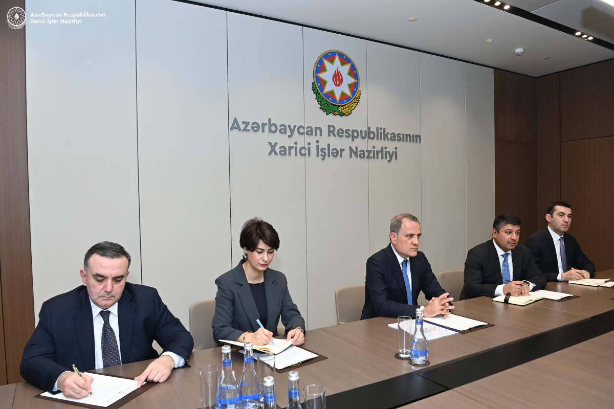 Azerbaijani FM meets with Secretary-General of Muslim Council of Elders