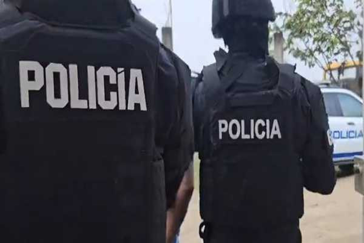 1 dead, 7 arrested in clashes in Ecuador