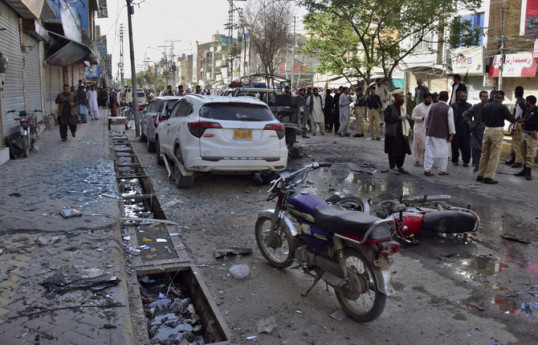 2 killed, 10 injured as blast hits market area in SW Pakistan