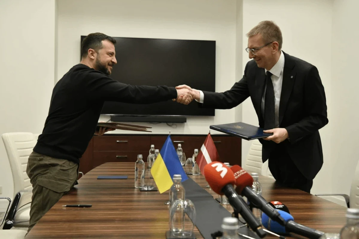 Ukraine and Latvia sign security agreement, Zelenskyy says