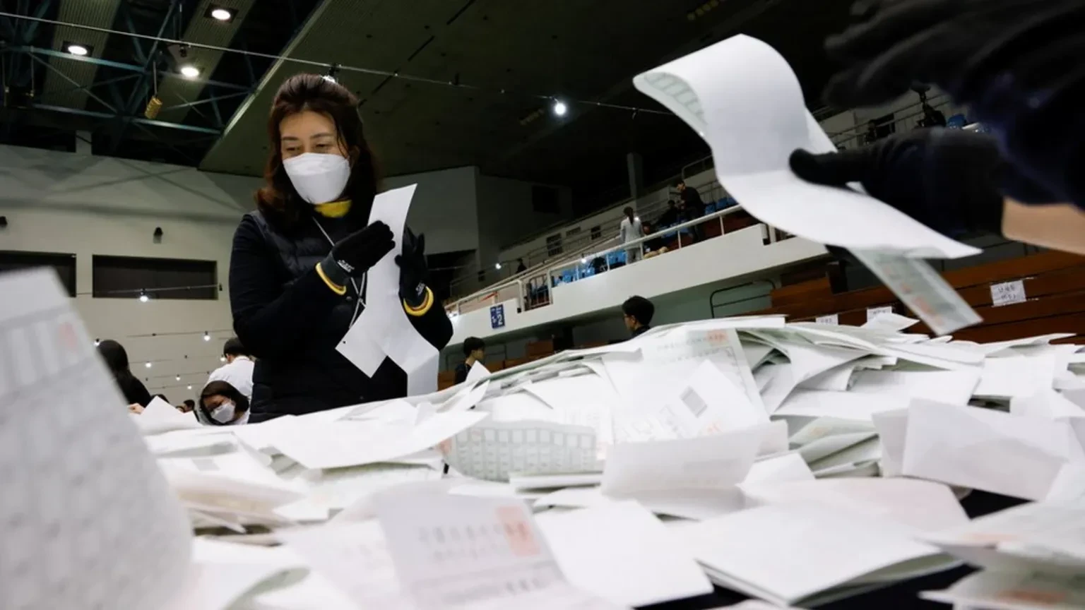 South Korea opposition set to win election - Vimarsana News