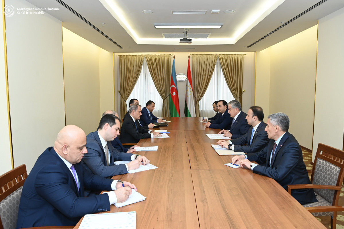 Azerbaijani FM Jeyhun Bayramov met with his Tajik counterpart-UPDATED 