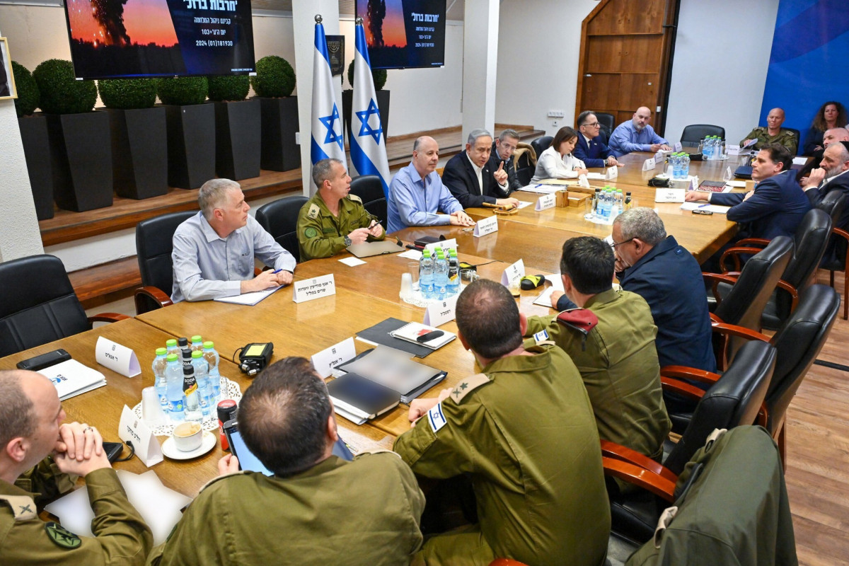 Israeli war cabinet meeting convening