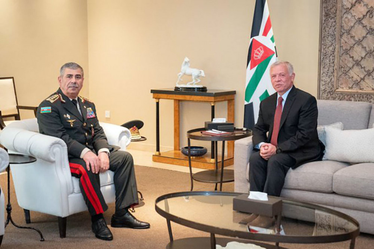 Azerbaijani Defense Minister hands over invitation letter addressed to King of Jordan regarding COP29