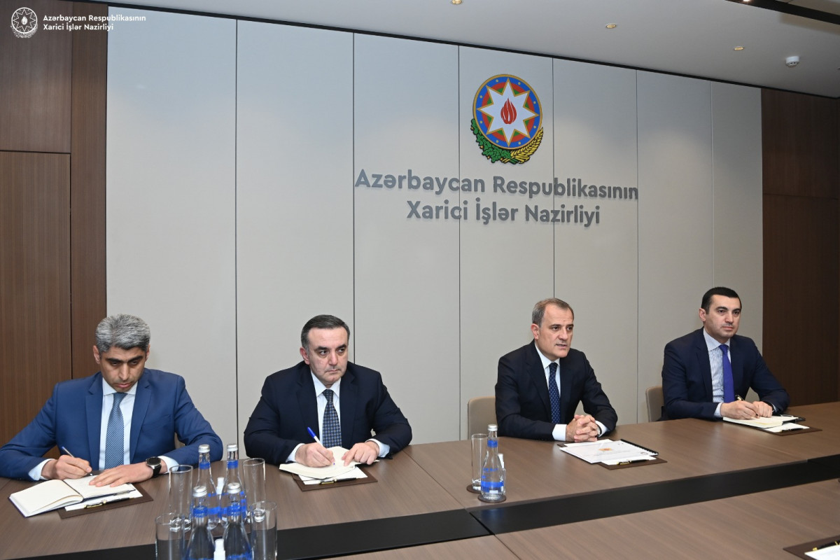 Azerbaijani FM received Algerian ambassador on occasion of end of his diplomatic tenure
