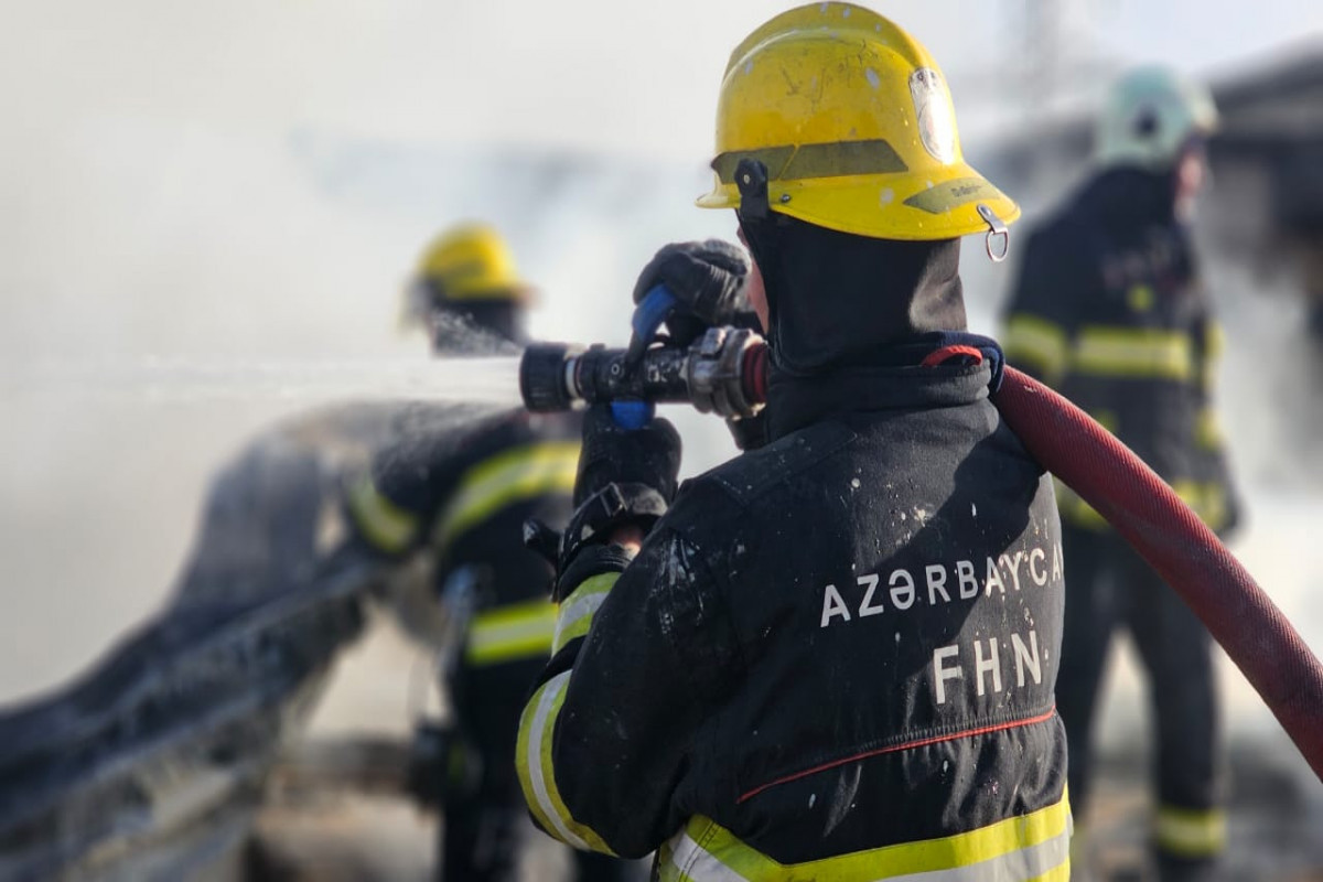 Azerbaijani MES: Fire in area called "wood market" extinguished-PHOTO -VIDEO -UPDATED 