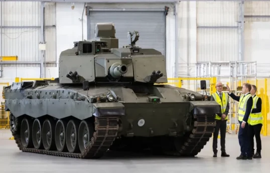 UK's most lethal tank rolls off production lines-VIDEO 
