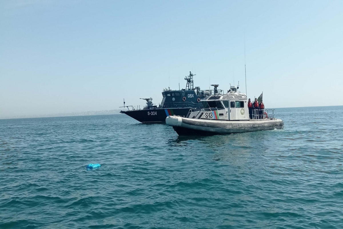 Azerbaijani sea border guards nab Iranians red-handed with mammoth drugs-PHOTO -VIDEO 