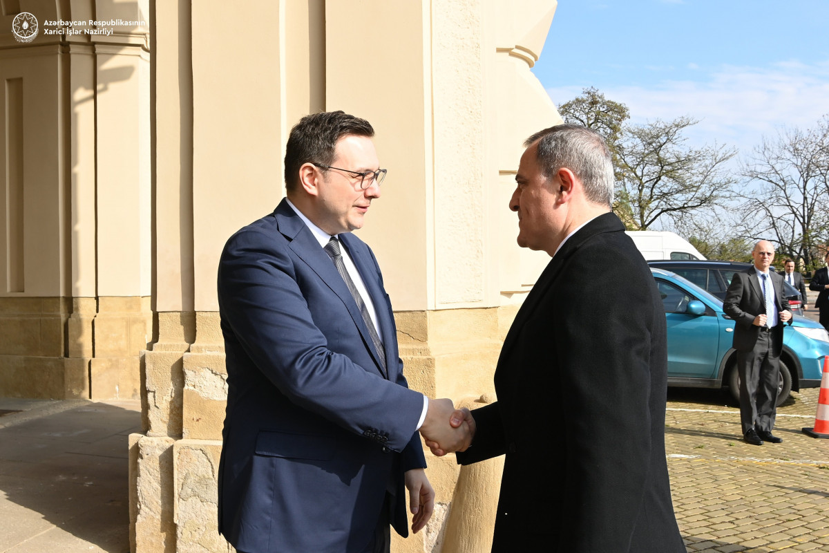 Azerbaijani FM's one-on-one meeting with his Czech counterpart kicks off -UPDATED 