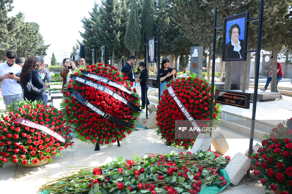 Azerbaijani President and First sends wreath to former Ombudsperson Elmira Suleymanova