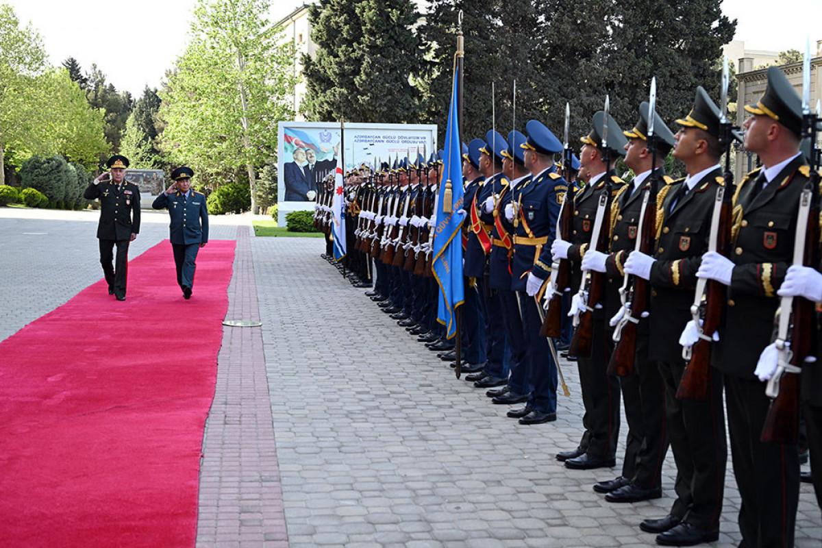 Azerbaijan, Kazakhstan discuss prospects for development of military cooperation-VIDEO 