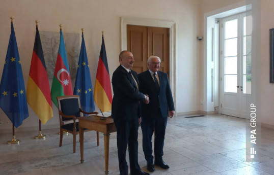 German President welcomes President Ilham Aliyev