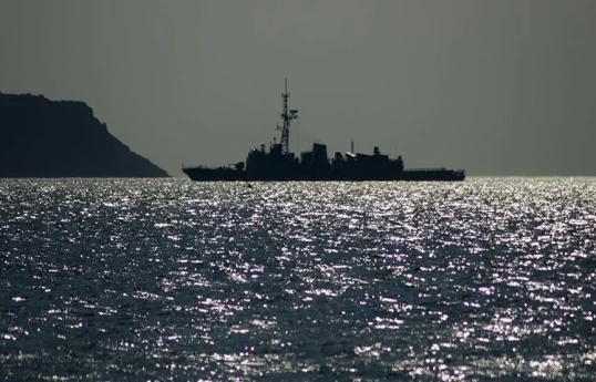Yemen's Houthis claim attacks on 2 U.S. warships, 2 cargo vessels