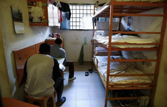 Italy's parliament passes rules to ease jail overcrowding