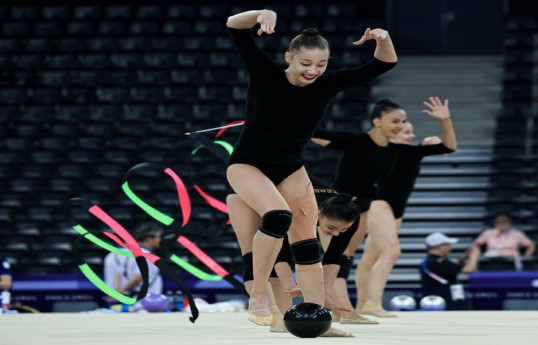 Azerbaijan rhythmic gymnastics team in group exercises into Paris 2024 final