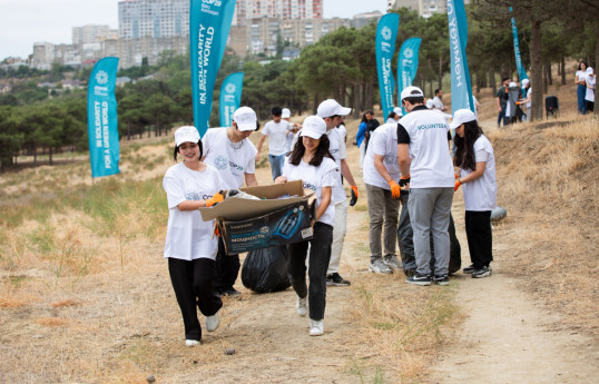COP29 Volunteers launch “Green Recyclers” cleanup campaign